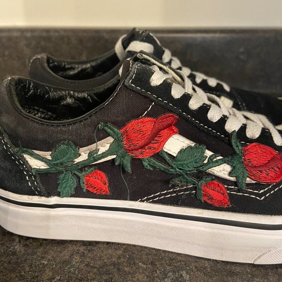 Vans Old Skool Lo -'DIY Roses' - Size 6.5 - Picture 3 of 10